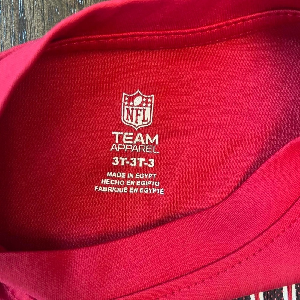 NFL Tampa Bay Buccaneers Kids Red Tee - Picture 2 of 3